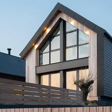 Architect-designed With Sea View Apartment *